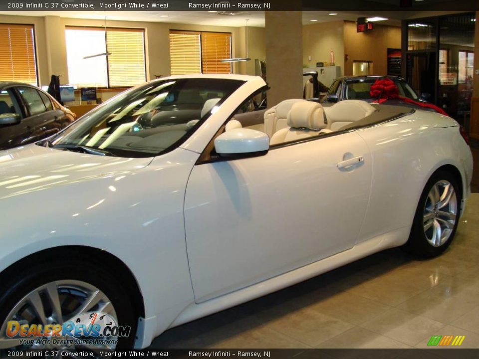 2009 Infiniti G 37 Convertible Moonlight White / Wheat Photo #3