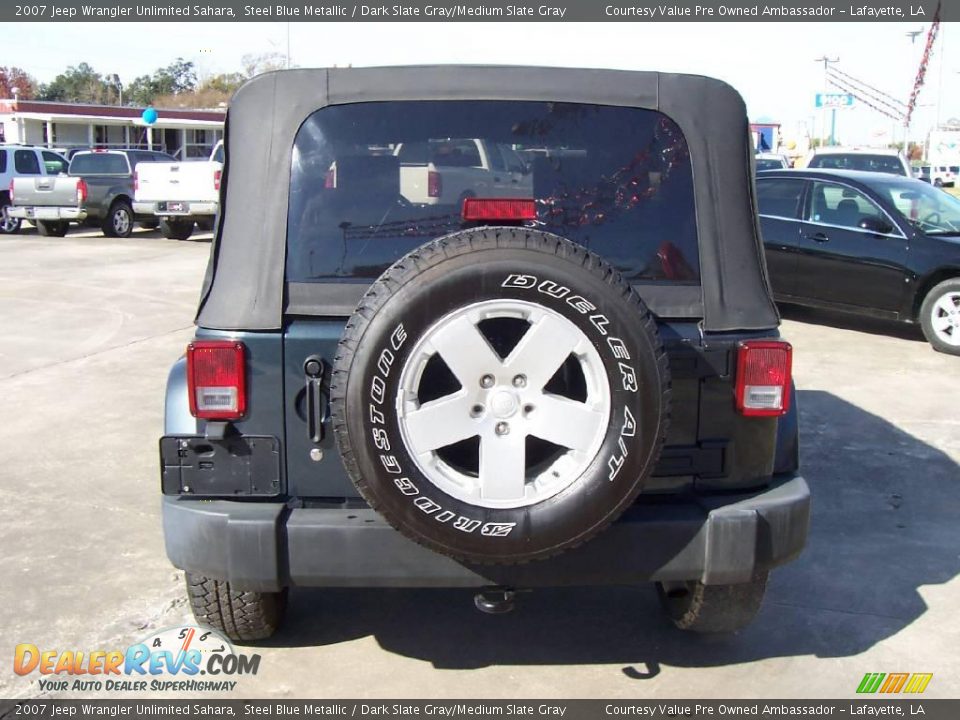 2007 Jeep Wrangler Unlimited Sahara Steel Blue Metallic / Dark Slate Gray/Medium Slate Gray Photo #4