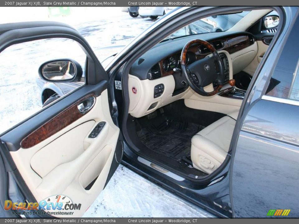 2007 Jaguar XJ XJ8 Slate Grey Metallic / Champagne/Mocha Photo #10