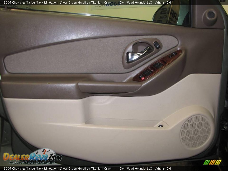 2006 Chevrolet Malibu Maxx LT Wagon Silver Green Metallic / Titanium Gray Photo #13