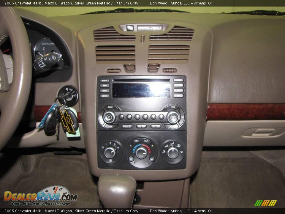 2006 Chevrolet Malibu Maxx LT Wagon Silver Green Metallic / Titanium Gray Photo #17