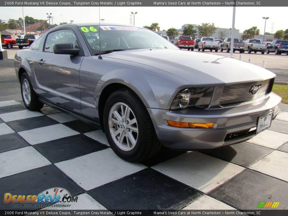 2006 Ford Mustang V6 Deluxe Coupe Tungsten Grey Metallic / Light Graphite Photo #5