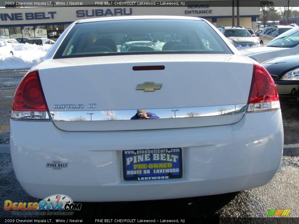 2009 Chevrolet Impala LT White / Neutral Photo #5