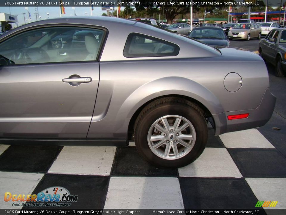 2006 Ford Mustang V6 Deluxe Coupe Tungsten Grey Metallic / Light Graphite Photo #24