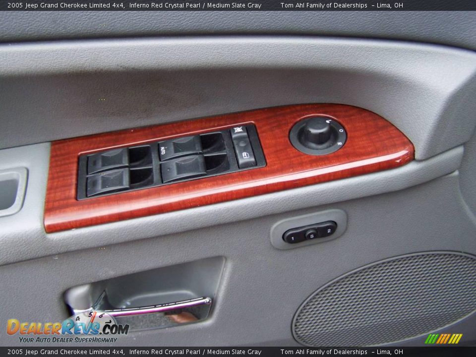2005 Jeep Grand Cherokee Limited 4x4 Inferno Red Crystal Pearl / Medium Slate Gray Photo #12
