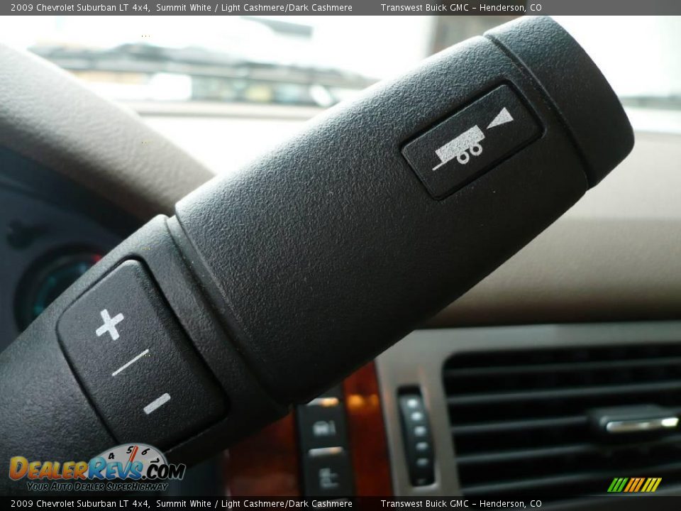 2009 Chevrolet Suburban LT 4x4 Summit White / Light Cashmere/Dark Cashmere Photo #27