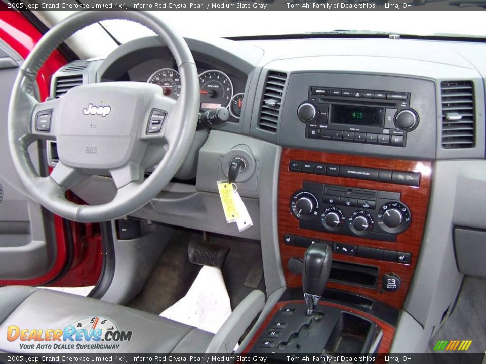 2005 Jeep Grand Cherokee Limited 4x4 Inferno Red Crystal Pearl / Medium Slate Gray Photo #17