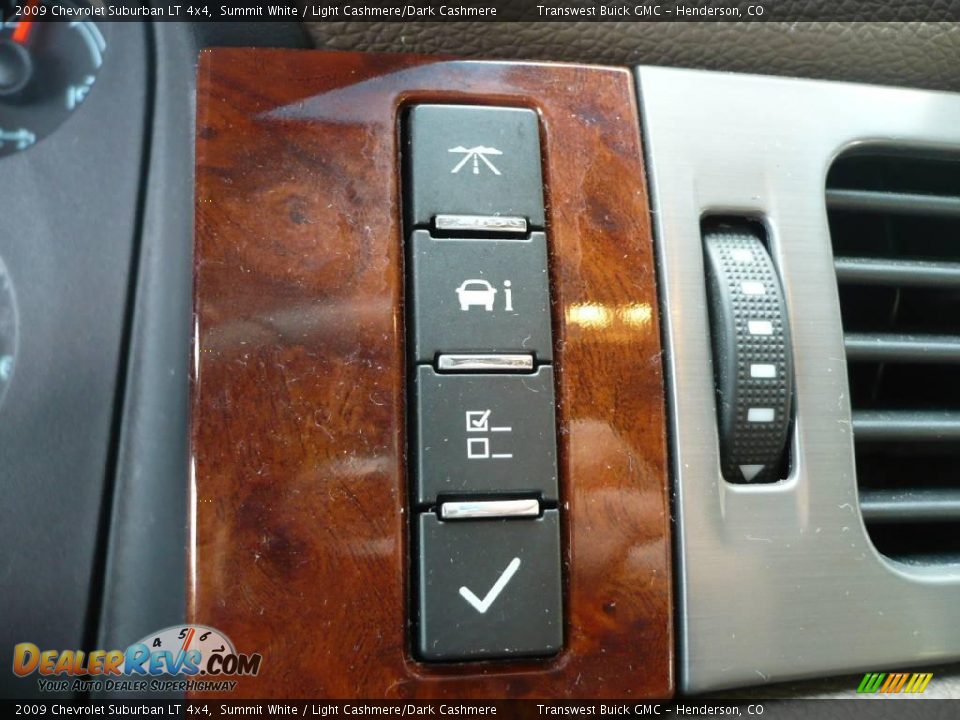 2009 Chevrolet Suburban LT 4x4 Summit White / Light Cashmere/Dark Cashmere Photo #28