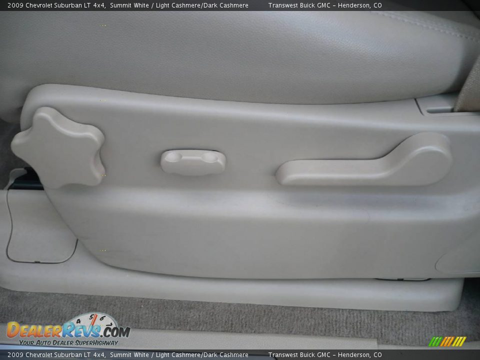 2009 Chevrolet Suburban LT 4x4 Summit White / Light Cashmere/Dark Cashmere Photo #23