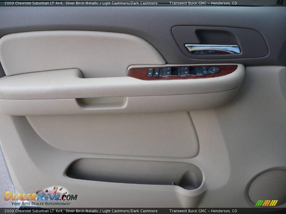 2009 Chevrolet Suburban LT 4x4 Silver Birch Metallic / Light Cashmere/Dark Cashmere Photo #7