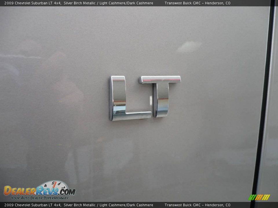 2009 Chevrolet Suburban LT 4x4 Silver Birch Metallic / Light Cashmere/Dark Cashmere Photo #15