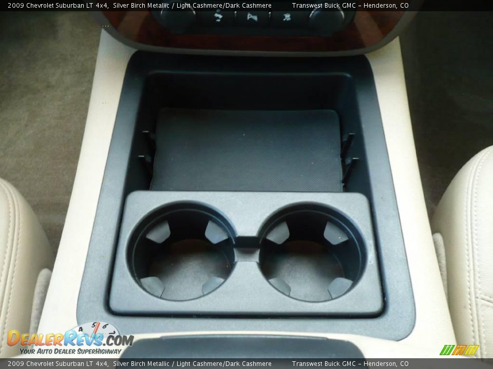 2009 Chevrolet Suburban LT 4x4 Silver Birch Metallic / Light Cashmere/Dark Cashmere Photo #20