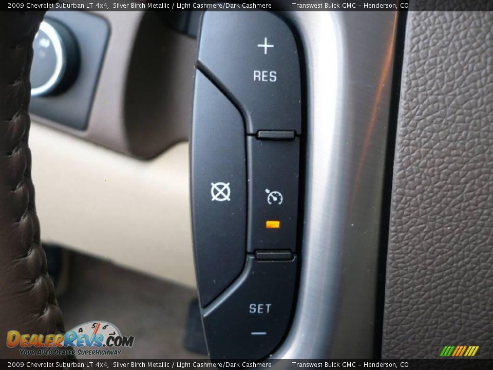 2009 Chevrolet Suburban LT 4x4 Silver Birch Metallic / Light Cashmere/Dark Cashmere Photo #26