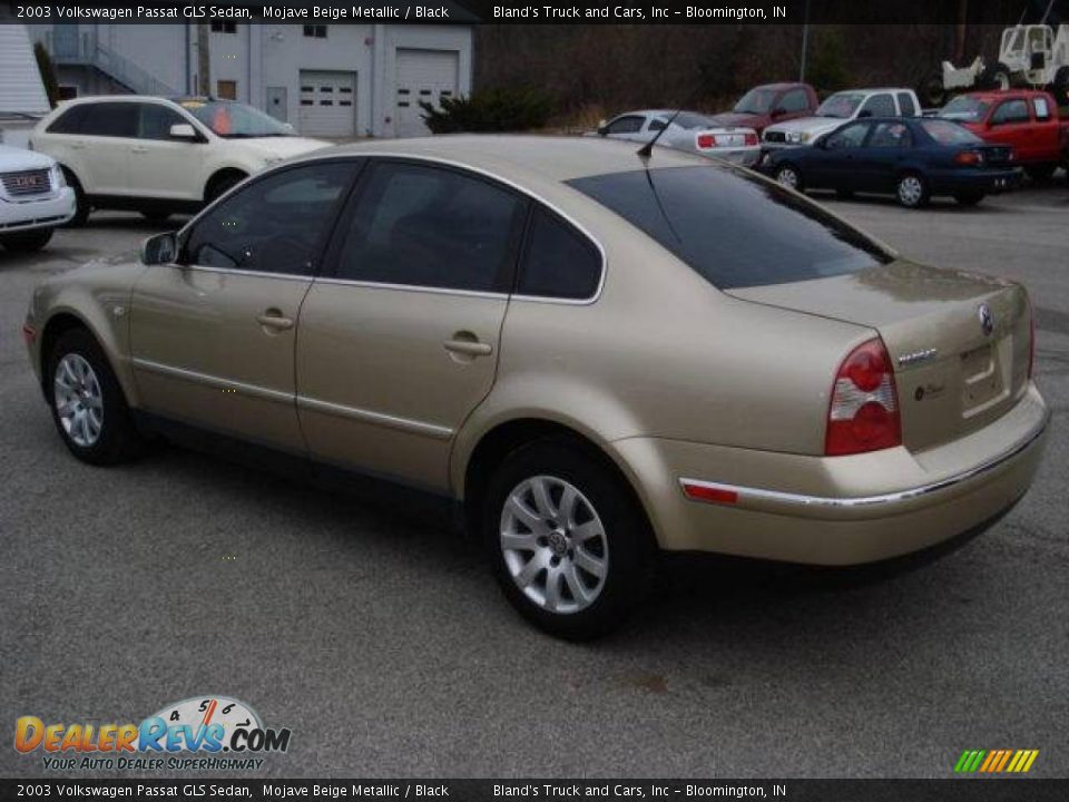 2003 Volkswagen Passat GLS Sedan Mojave Beige Metallic / Black Photo #3