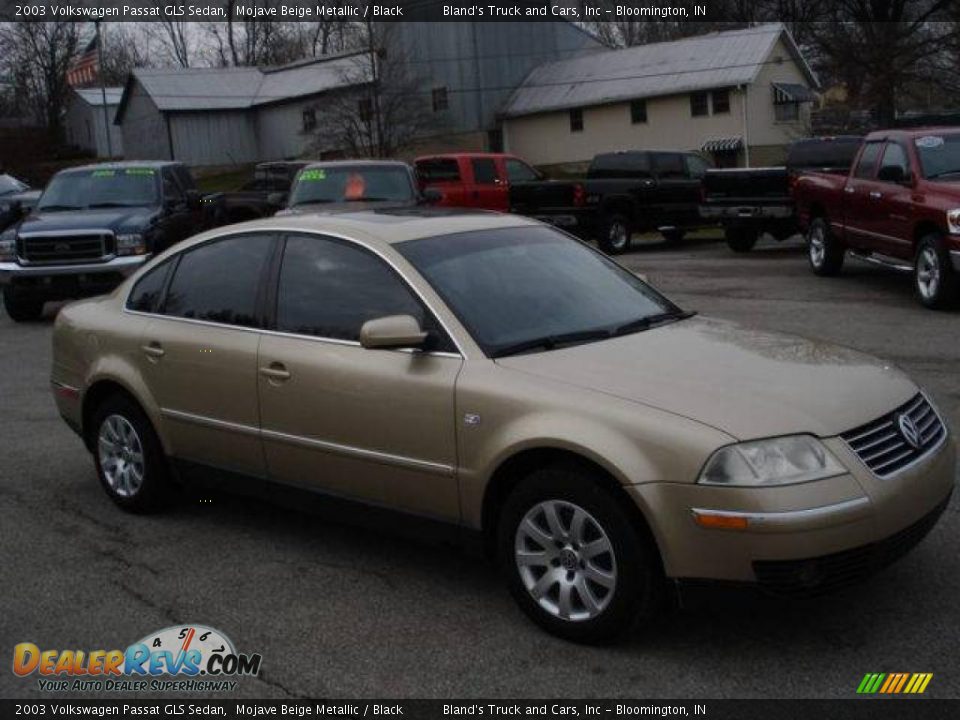 2003 Volkswagen Passat GLS Sedan Mojave Beige Metallic / Black Photo #6