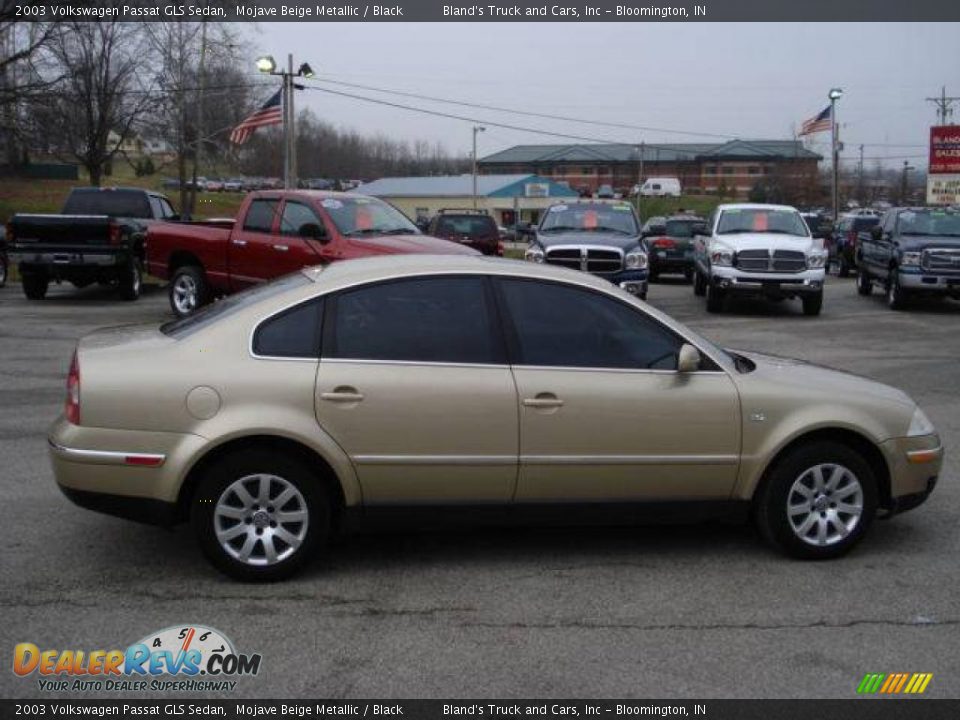 2003 Volkswagen Passat GLS Sedan Mojave Beige Metallic / Black Photo #7