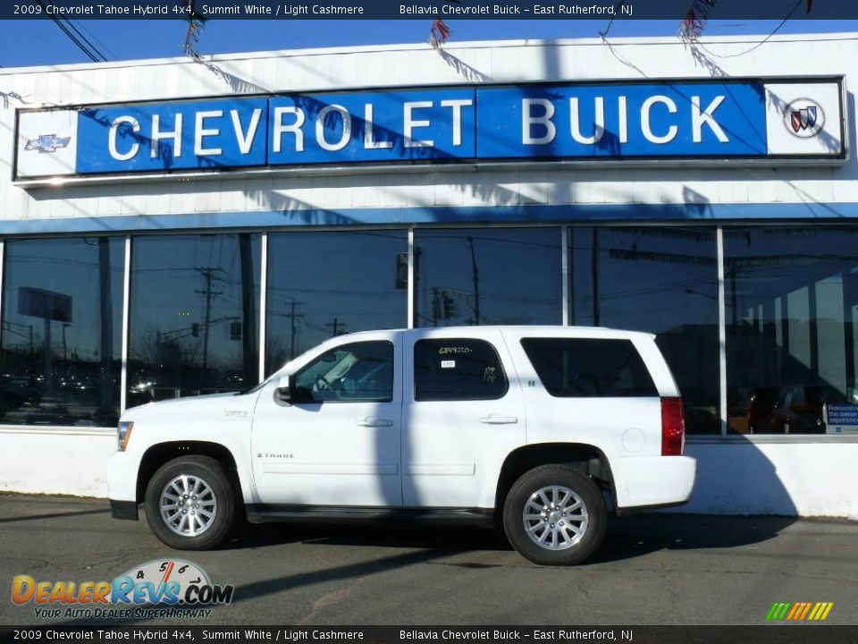 2009 Chevrolet Tahoe Hybrid 4x4 Summit White / Light Cashmere Photo #1