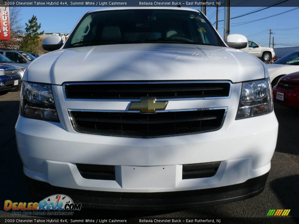 2009 Chevrolet Tahoe Hybrid 4x4 Summit White / Light Cashmere Photo #2