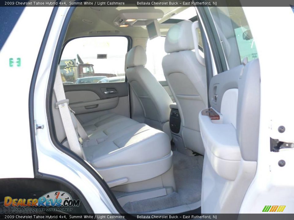 2009 Chevrolet Tahoe Hybrid 4x4 Summit White / Light Cashmere Photo #12