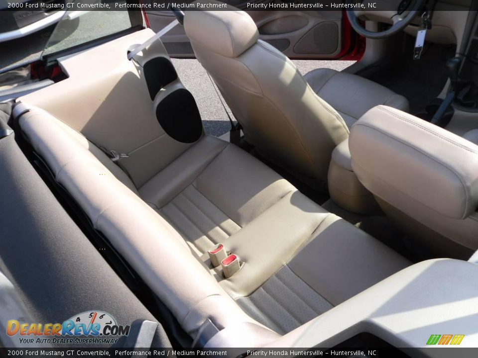 2000 Ford Mustang GT Convertible Performance Red / Medium Parchment Photo #10
