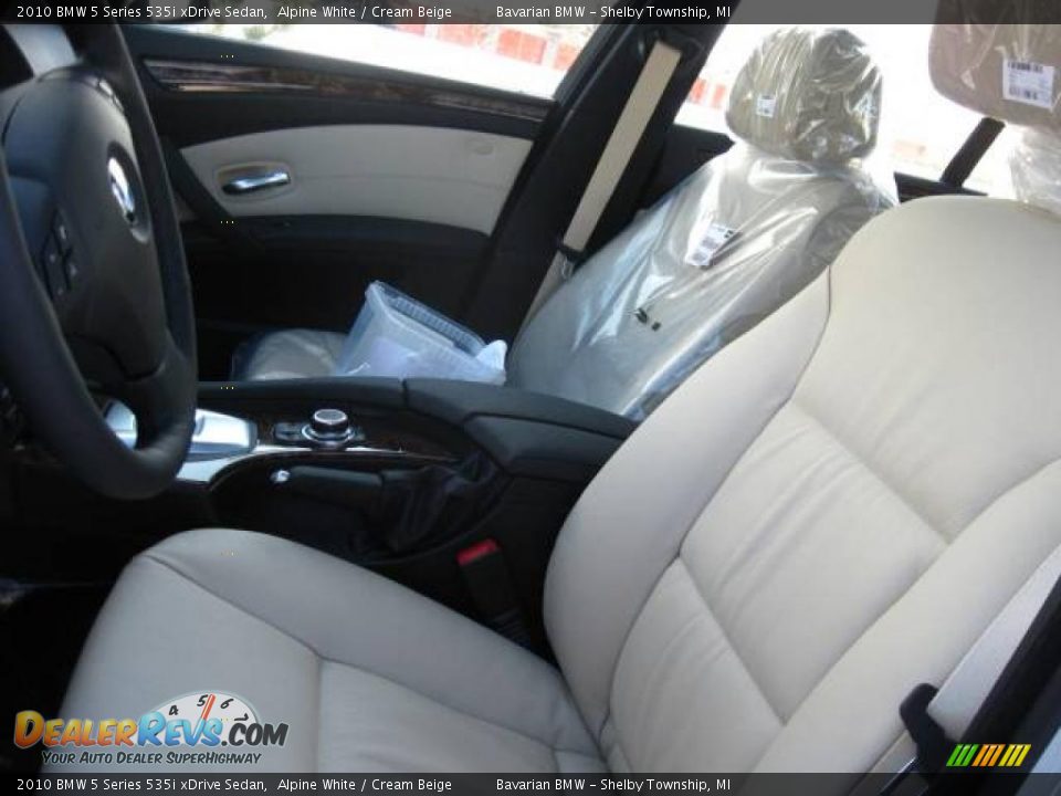 2010 BMW 5 Series 535i xDrive Sedan Alpine White / Cream Beige Photo #11
