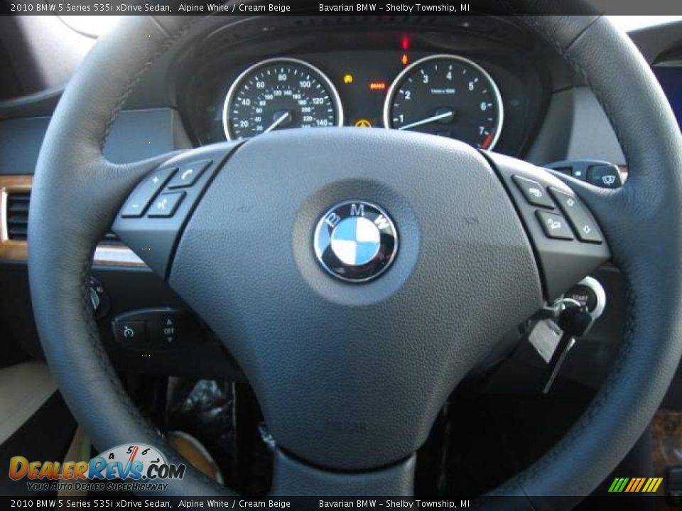 2010 BMW 5 Series 535i xDrive Sedan Alpine White / Cream Beige Photo #15