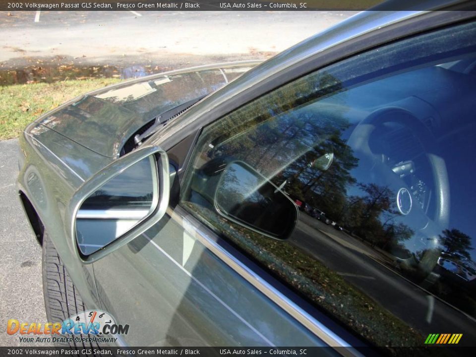 2002 Volkswagen Passat GLS Sedan Fresco Green Metallic / Black Photo #7