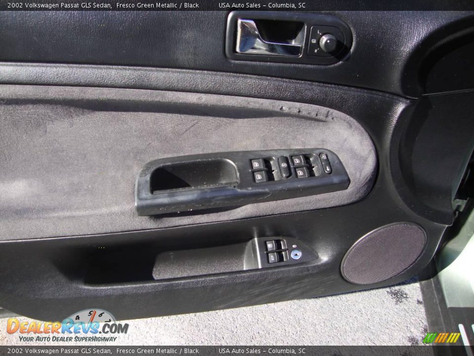2002 Volkswagen Passat GLS Sedan Fresco Green Metallic / Black Photo #8
