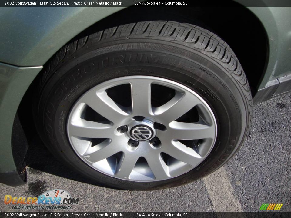 2002 Volkswagen Passat GLS Sedan Fresco Green Metallic / Black Photo #26