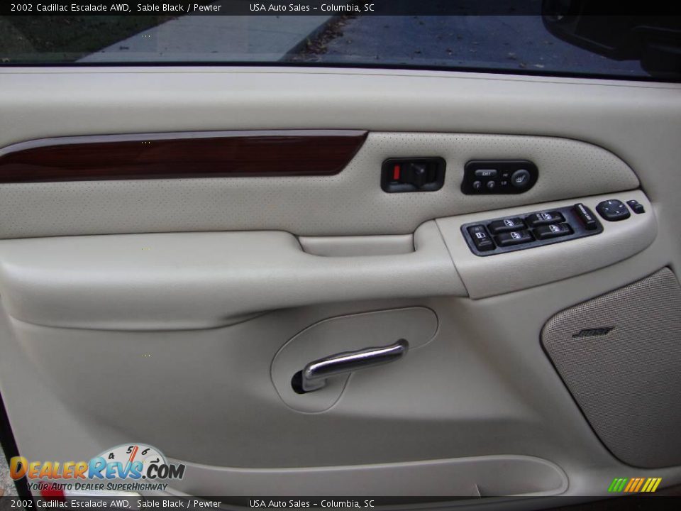 2002 Cadillac Escalade AWD Sable Black / Pewter Photo #30