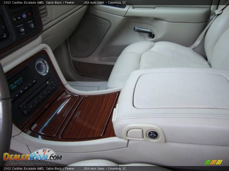 2002 Cadillac Escalade AWD Sable Black / Pewter Photo #34