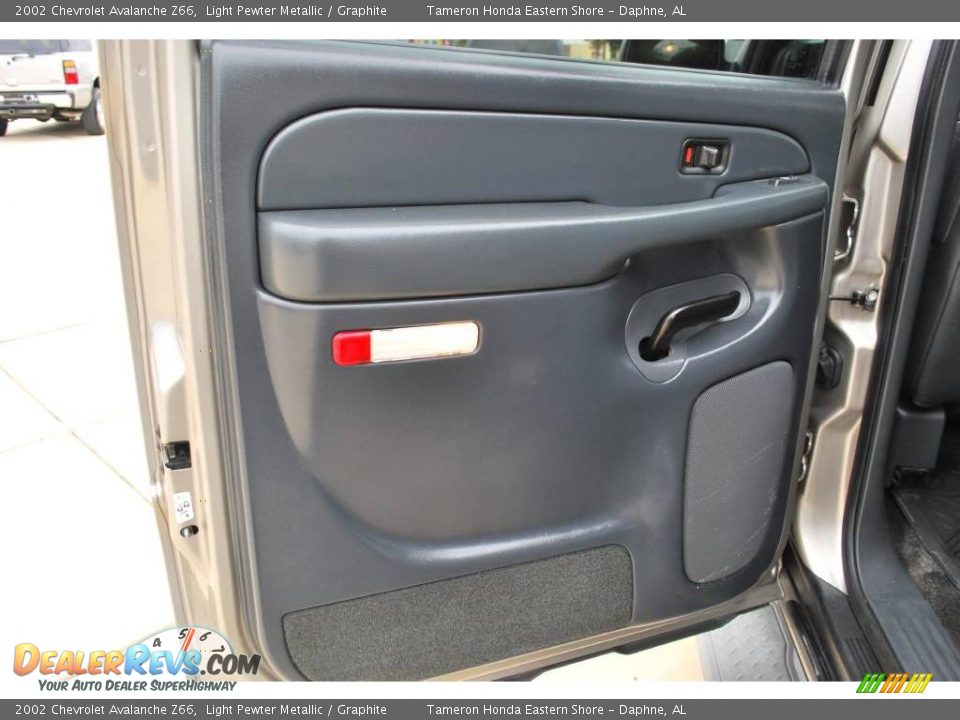 2002 Chevrolet Avalanche Z66 Light Pewter Metallic / Graphite Photo #24