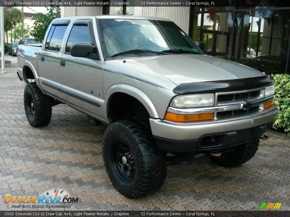 2003 Chevrolet S10 LS Crew Cab 4x4 Light Pewter Metallic / Graphite Photo #2