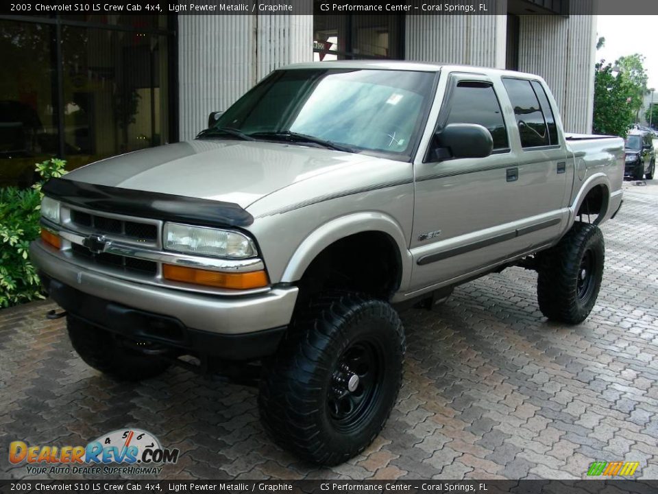 2003 Chevrolet S10 LS Crew Cab 4x4 Light Pewter Metallic / Graphite Photo #3