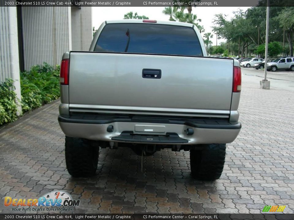 2003 Chevrolet S10 LS Crew Cab 4x4 Light Pewter Metallic / Graphite Photo #8
