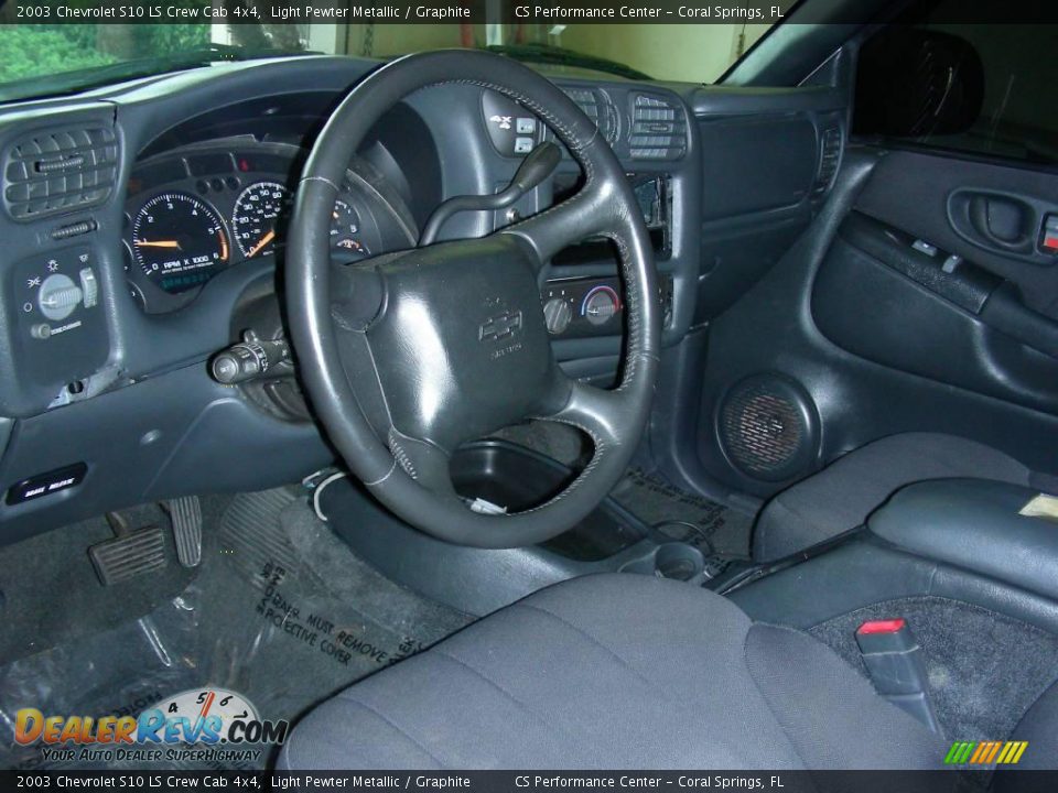 2003 Chevrolet S10 LS Crew Cab 4x4 Light Pewter Metallic / Graphite Photo #12