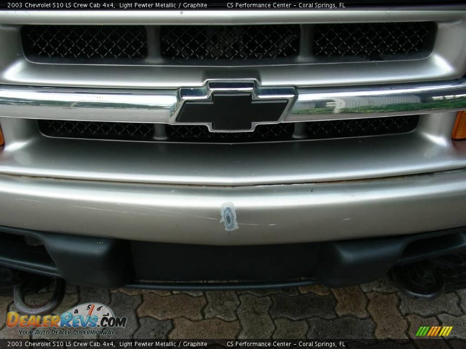 2003 Chevrolet S10 LS Crew Cab 4x4 Light Pewter Metallic / Graphite Photo #26