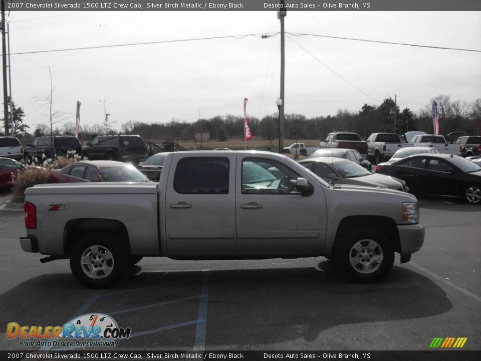 2007 Chevrolet Silverado 1500 LTZ Crew Cab Silver Birch Metallic / Ebony Black Photo #5