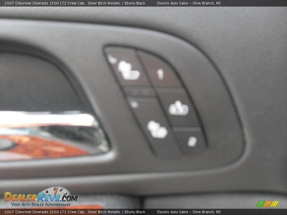 2007 Chevrolet Silverado 1500 LTZ Crew Cab Silver Birch Metallic / Ebony Black Photo #12