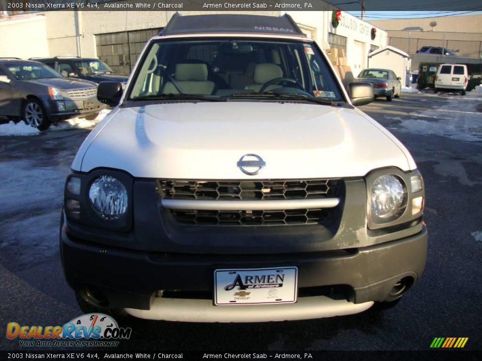 2003 Nissan Xterra XE V6 4x4 Avalanche White / Charcoal Photo #3
