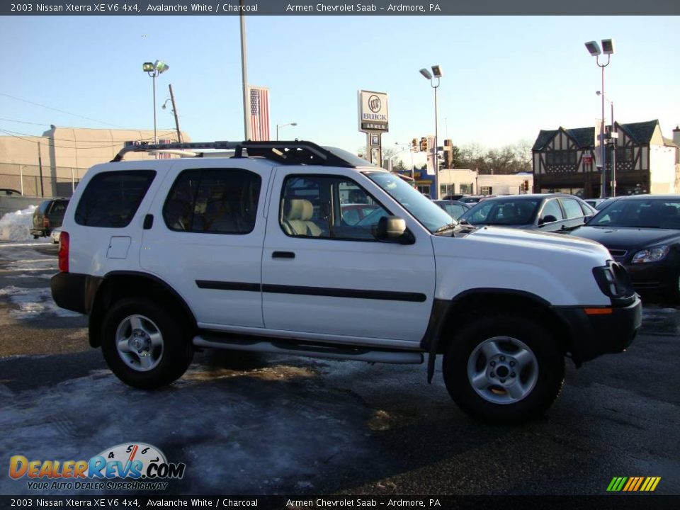 2003 Nissan xterra white #4