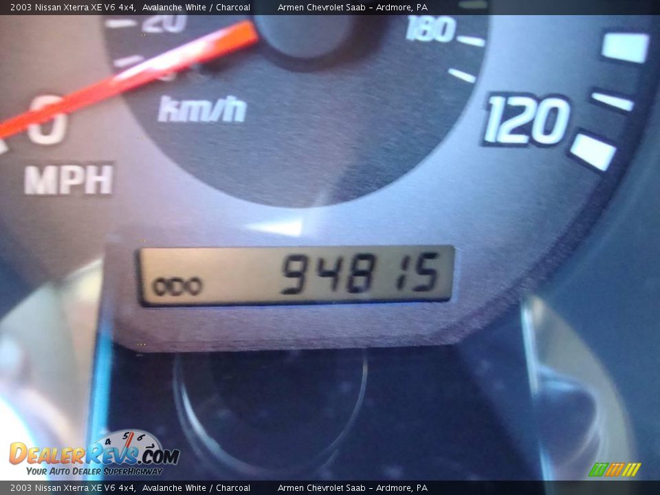 2003 Nissan Xterra XE V6 4x4 Avalanche White / Charcoal Photo #34
