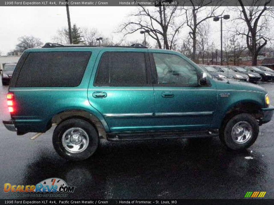 1998 Ford Expedition XLT 4x4 Pacific Green Metallic / Green Photo #5