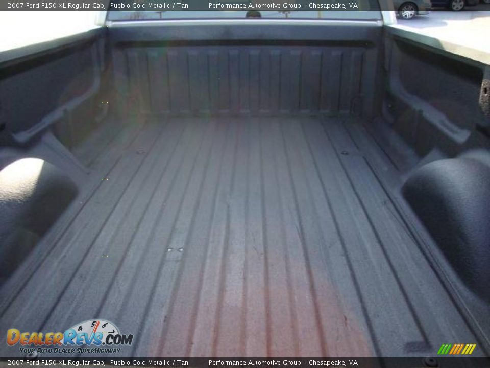 2007 Ford F150 XL Regular Cab Pueblo Gold Metallic / Tan Photo #5
