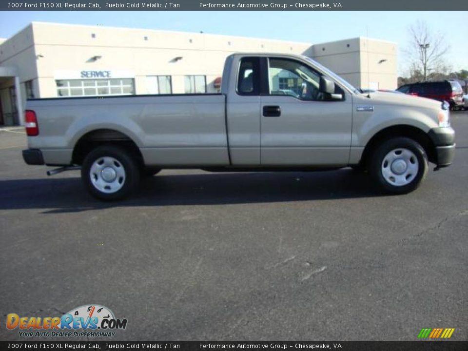 2007 Ford F150 XL Regular Cab Pueblo Gold Metallic / Tan Photo #7