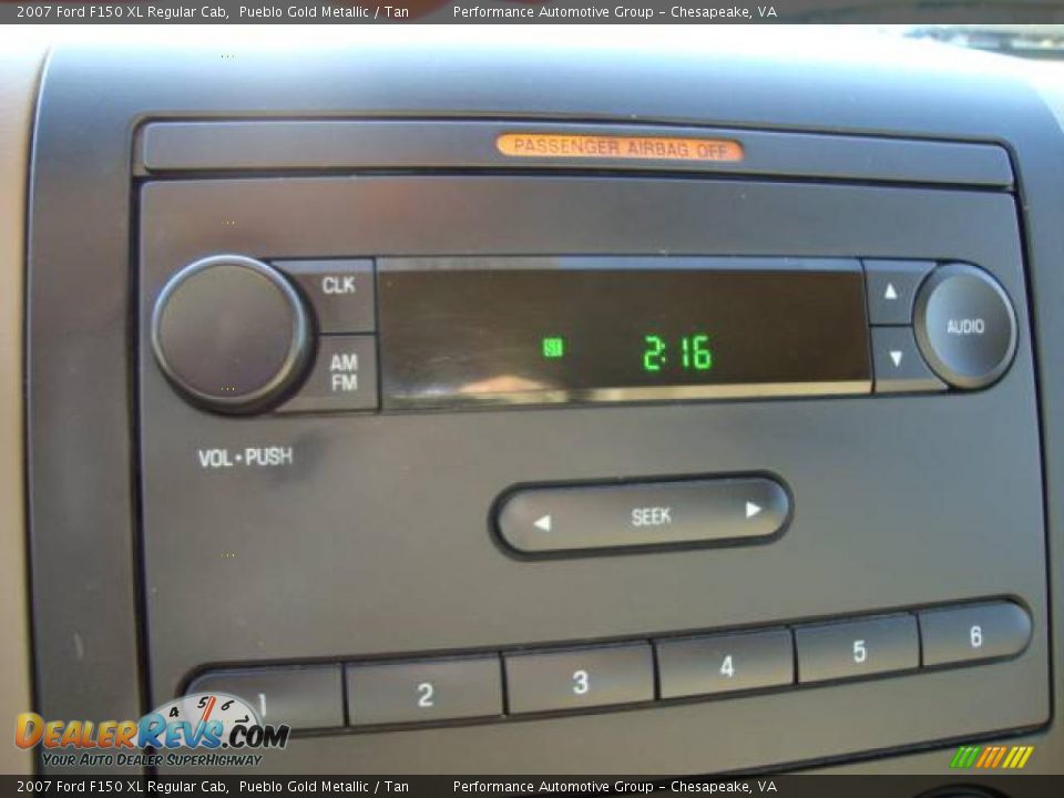 2007 Ford F150 XL Regular Cab Pueblo Gold Metallic / Tan Photo #13