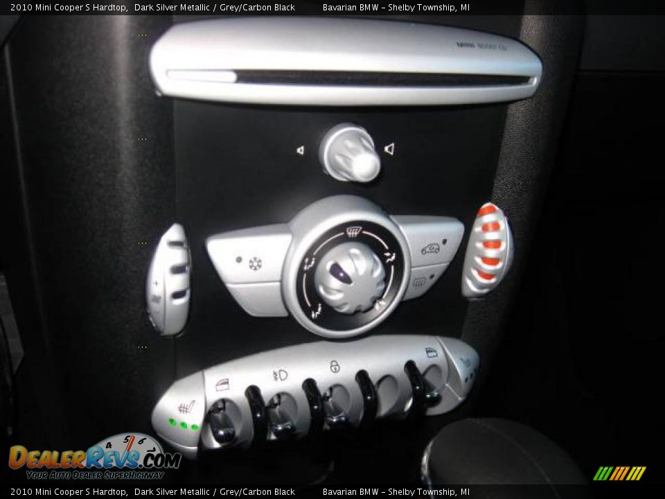 2010 Mini Cooper S Hardtop Dark Silver Metallic / Grey/Carbon Black Photo #14