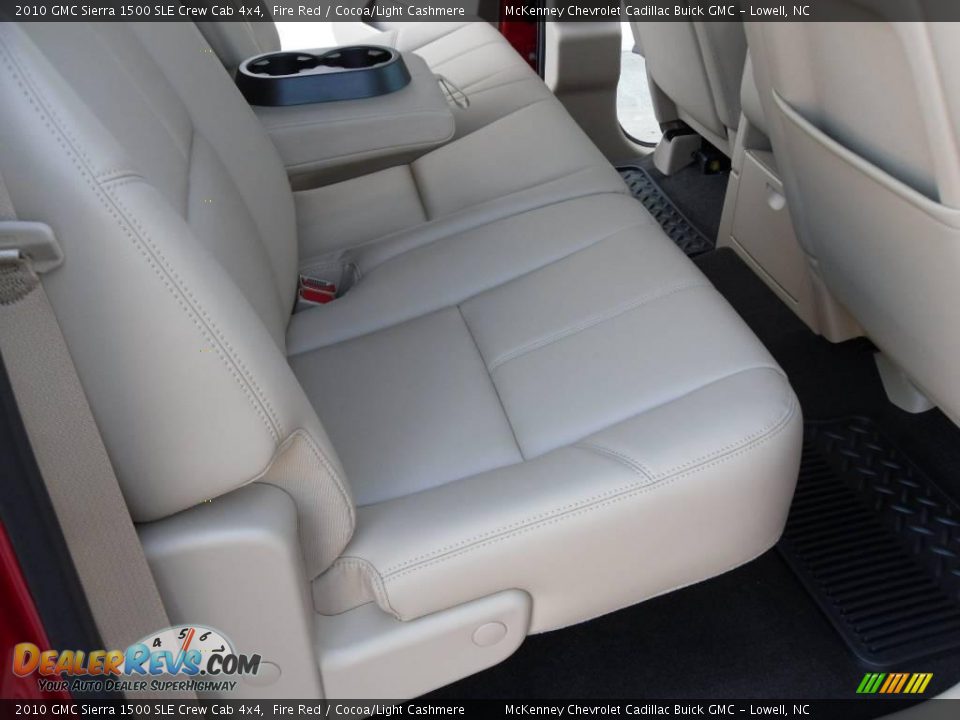 2010 GMC Sierra 1500 SLE Crew Cab 4x4 Fire Red / Cocoa/Light Cashmere Photo #16
