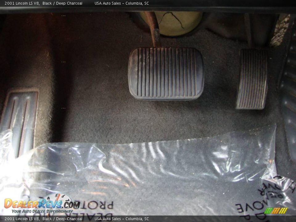 2001 Lincoln LS V8 Black / Deep Charcoal Photo #16