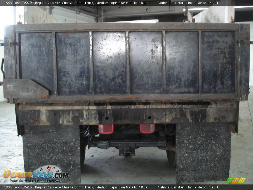 1995 Ford F350 XL Regular Cab 4x4 Chassis Dump Truck Medium Lapis Blue Metallic / Blue Photo #7